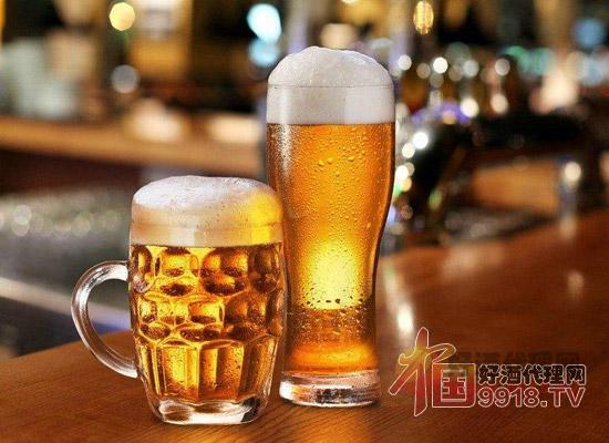 啤酒中为什么会有泡沫。这些泡沫有什么作用呢 啤酒 好酒代理网