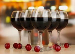 适合中秋的葡萄酒有哪些，三种适合女性狂欢的酒水get一下