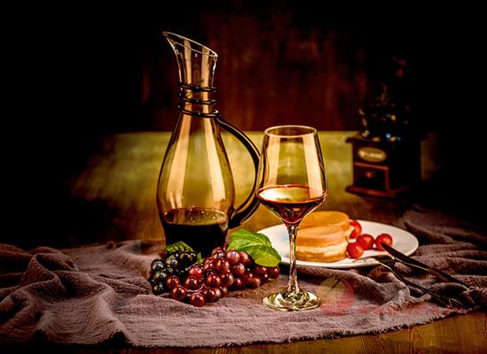 加香型葡萄酒是什么酒，香味来源于什么