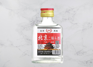 京阔北京二锅头酒，口感醇甜，酒香浓郁