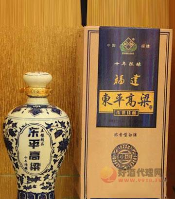 高粱酿造十年陈酿青花瓷酒瓶装