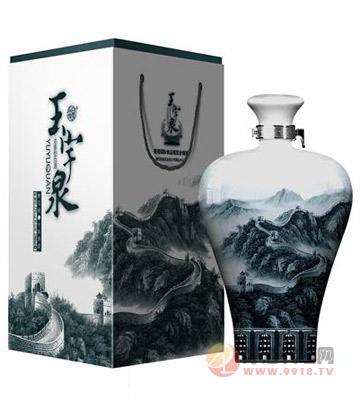 玉宇泉-九年青花瓷坛装