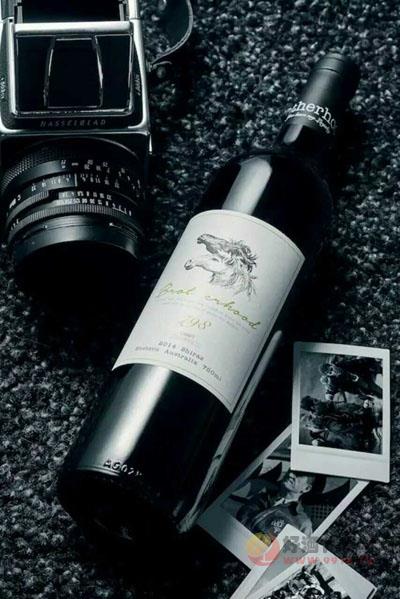 情谊奔腾798– 西拉干红葡萄酒750ml