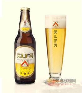 黄啤啤酒瓶装