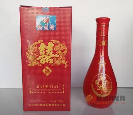 龙凤呈祥喜酒瓶装