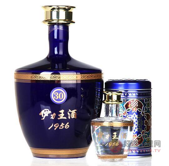 新疆伊力王酒1956蓝王三十年窖藏52°铁盒装白酒500ml