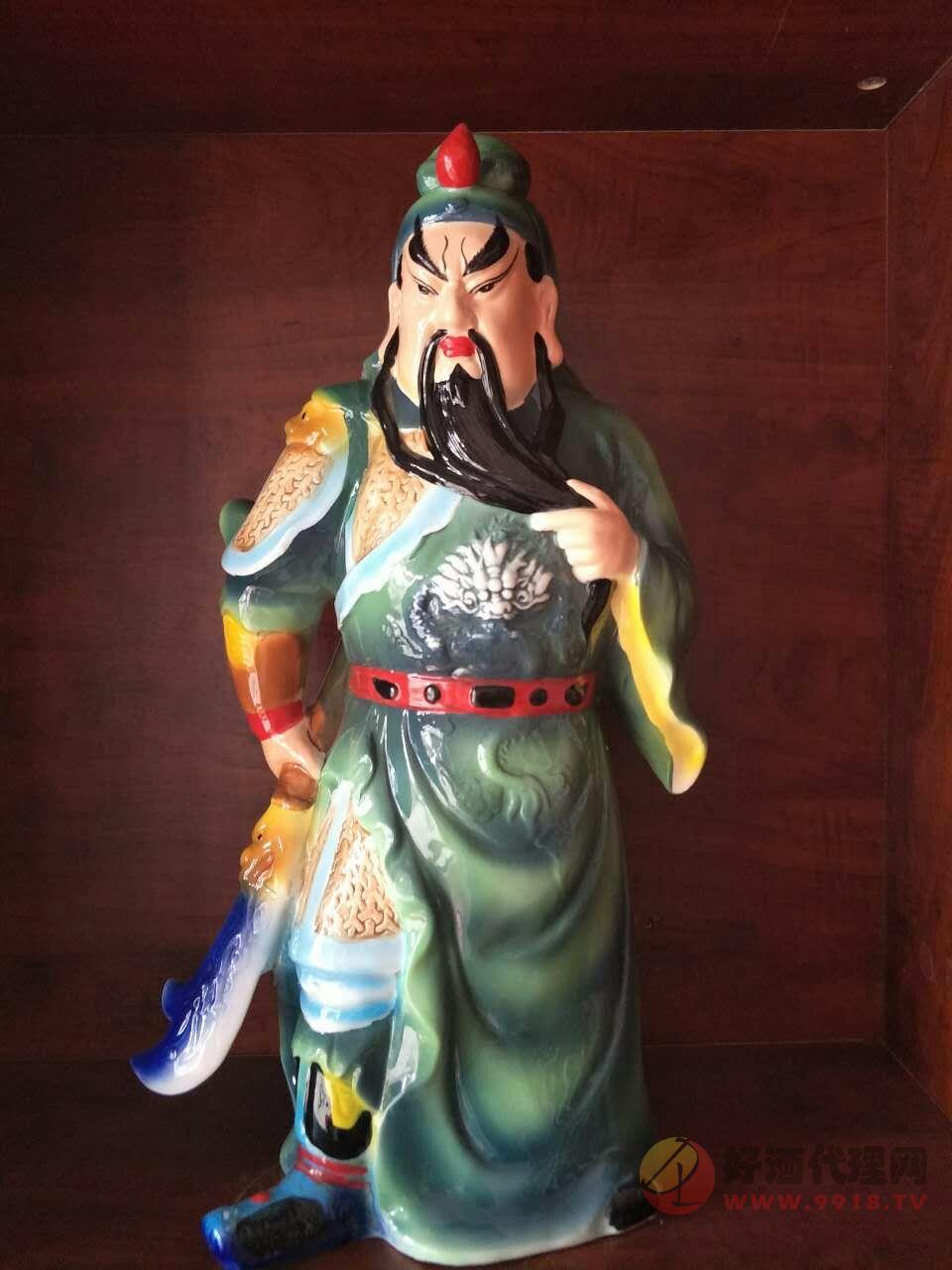龙图原浆三国关羽坛装酒