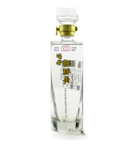 喝着怪球美白酒500ml