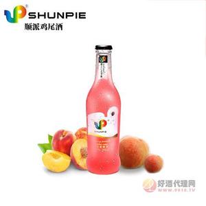 顺派水蜜桃白兰地鸡尾酒