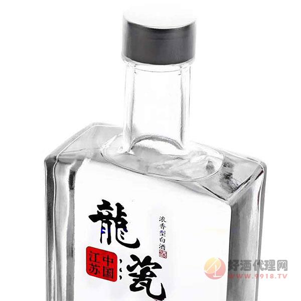 苏冠龙瓷浓香型白酒瓶装
