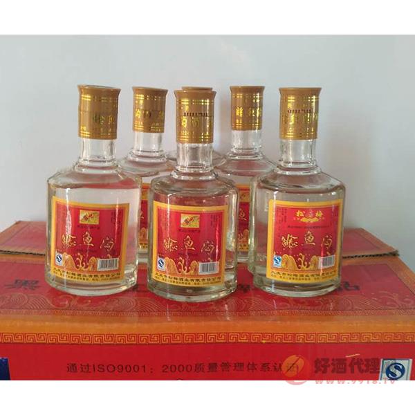 松梅鲶鱼沟酒新半斤