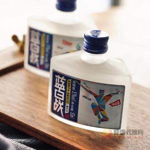 蓝白战白酒51度50ml