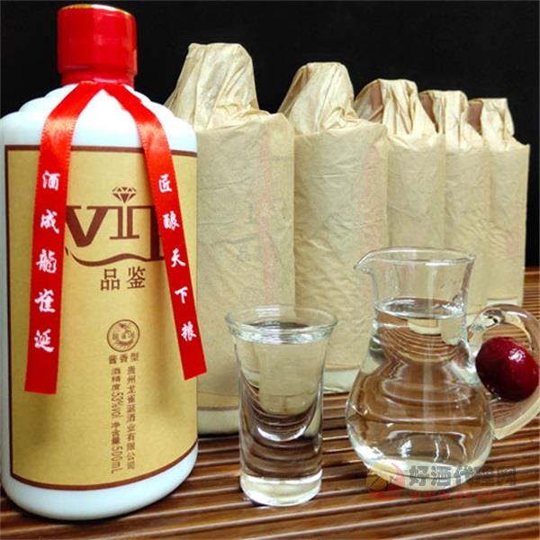 龙雀涎品鉴白酒53度500ml